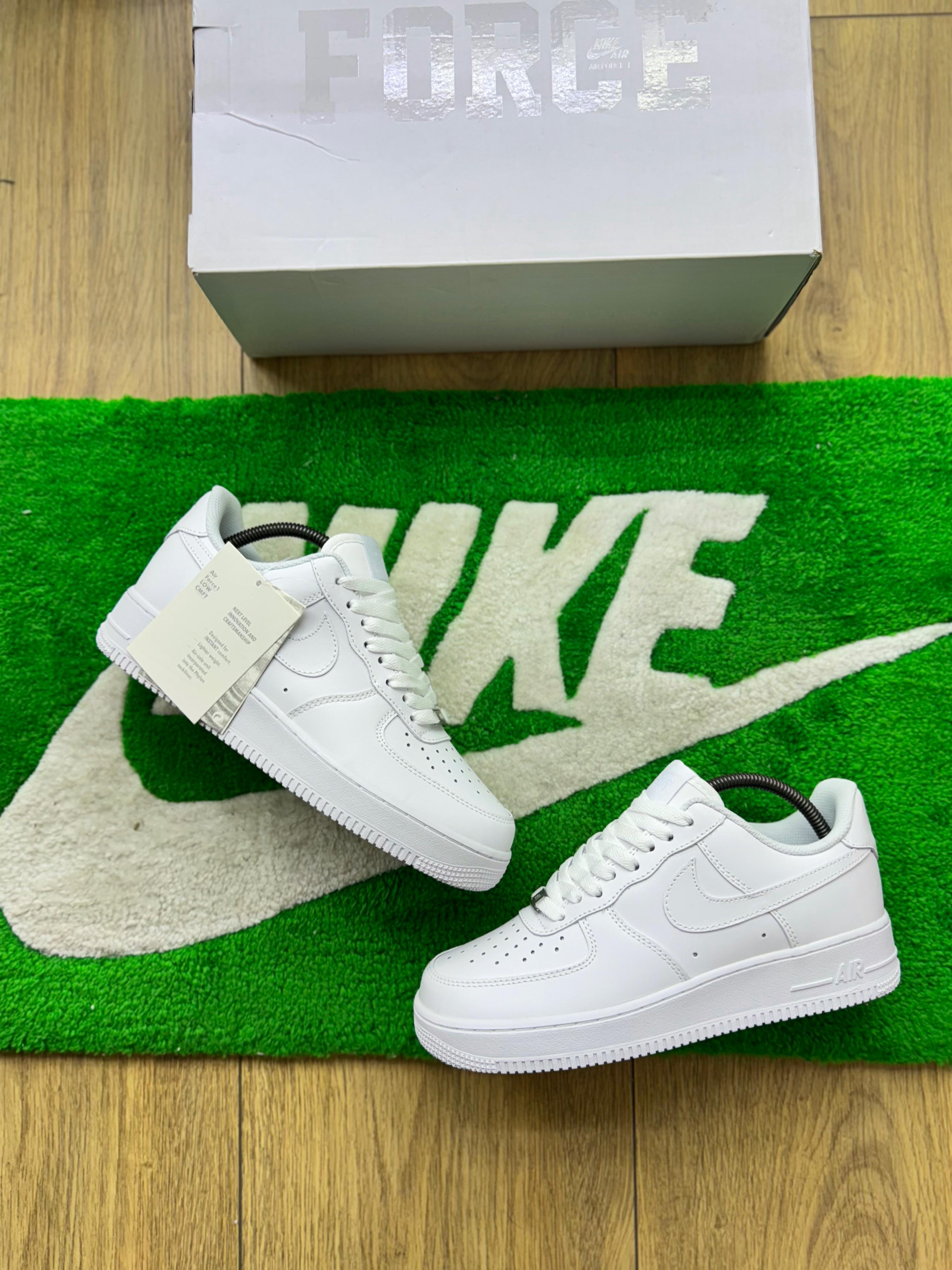Zapatillas Nike Air forcé 1 blancas clásicas