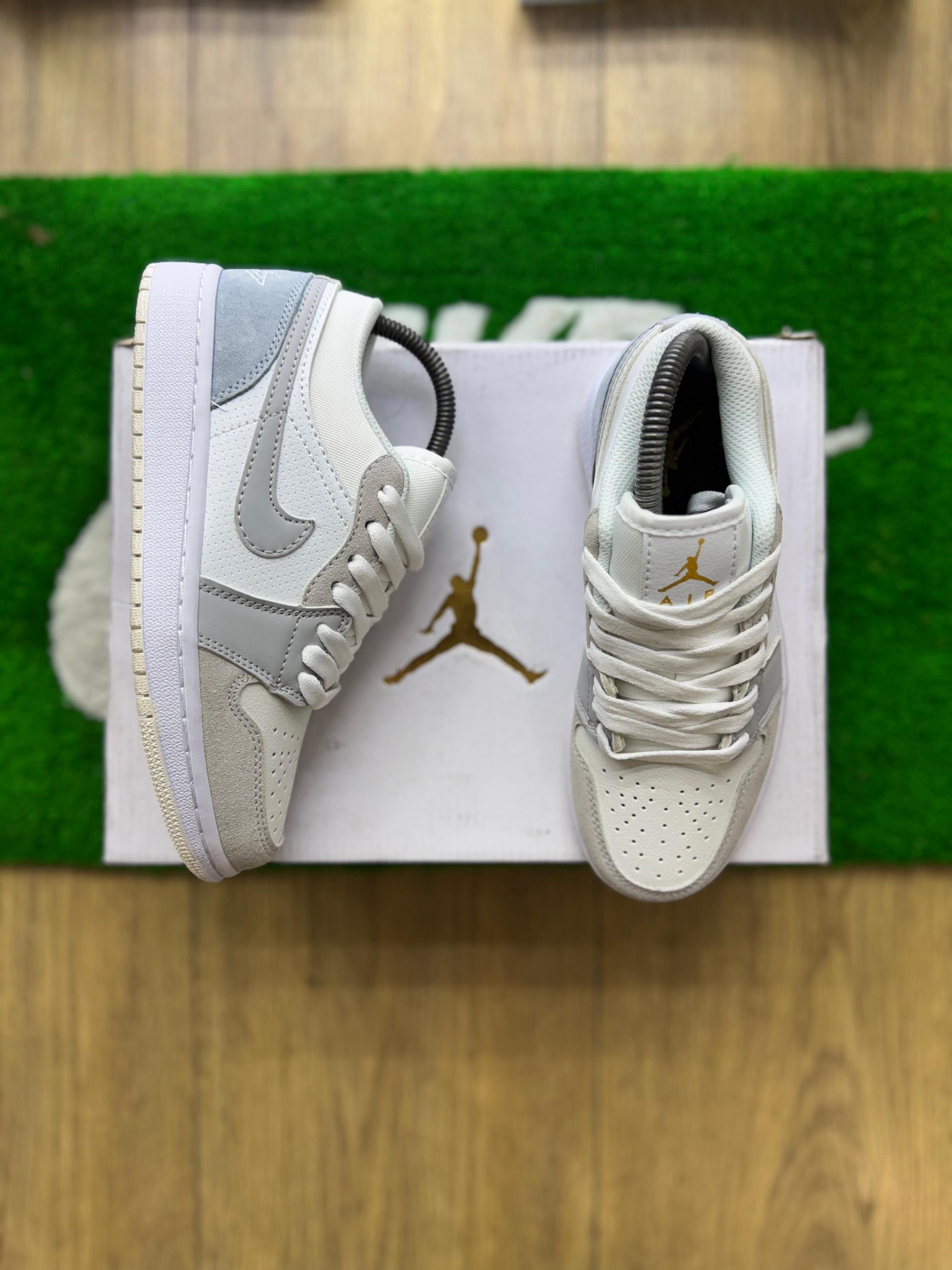 Zapatillas Nike Jordan 1 Low Paris
